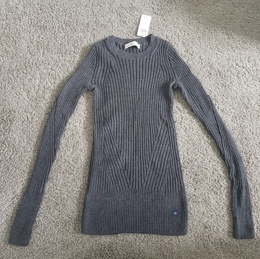 A&F waist slimming sweater (grey) - Picture 8 of 8